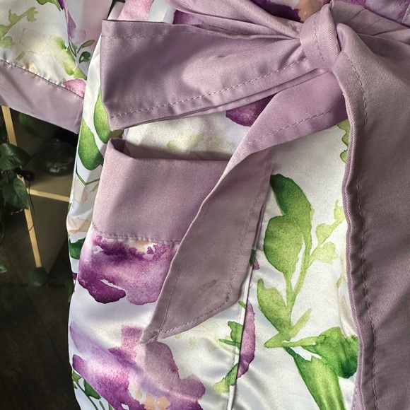 S/M satin robe - Picture 4 of 8